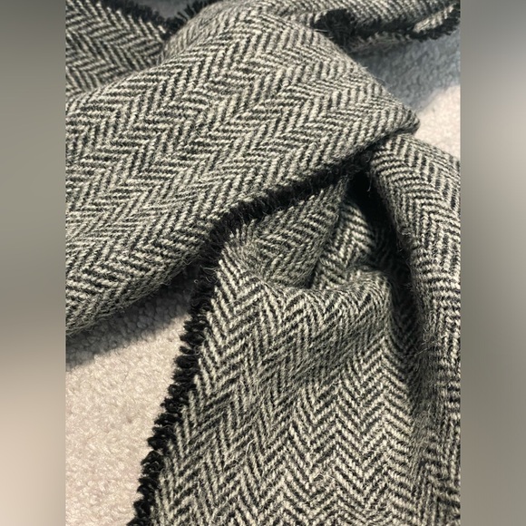 NWOT Harris Tweed Scarf - Picture 2 of 3